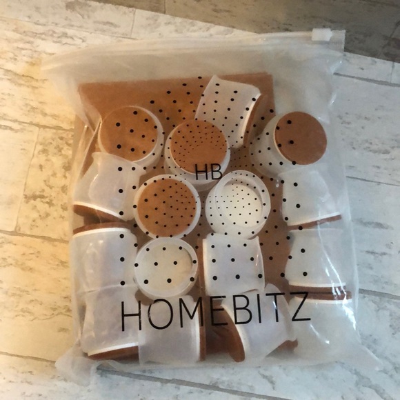 16 Furniture Chair Leg Floor Protectors Sliders + 2 Self-Adhesive Felt Sheets - Picture 10 of 15